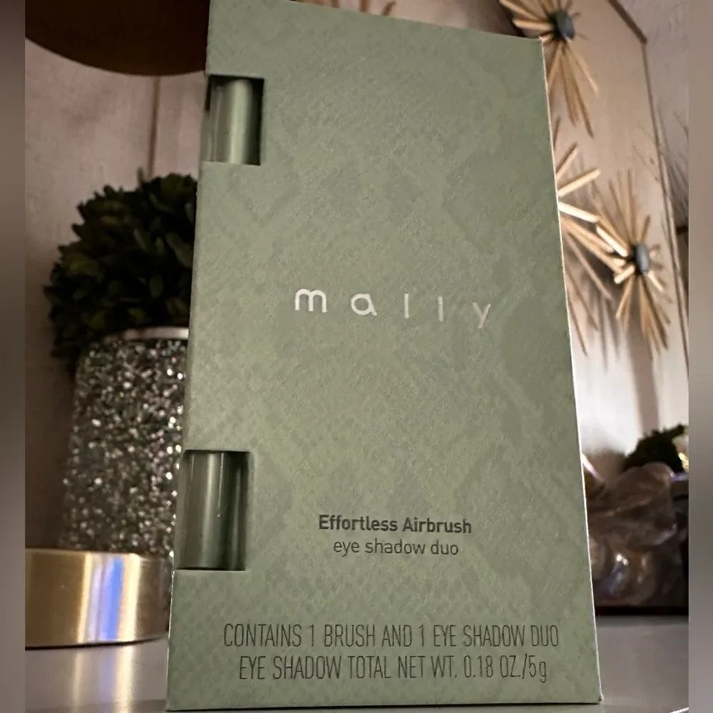 Mally Effortless Airbrush Eyeshadow Duo-Forest/Champagne with Brush (New…
